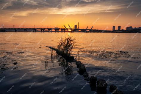 Premium Photo Sunset Scenery Of Lihu Bridge In Wuxi City Jiangsu Province
