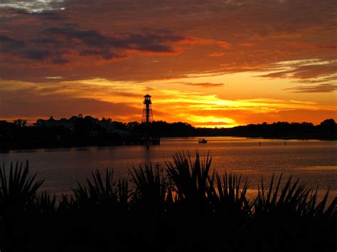 Not looking for home cleaning services in the villages, fl? The Villages, FL : A beautiful sunset at Lake Sumter ...