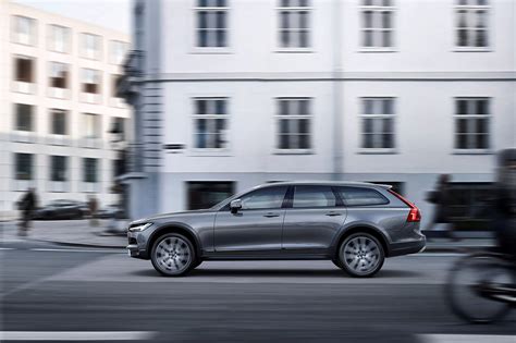 2017 Volvo V90 Cross Country T6 Awd First Drive Review V90 Is Latest