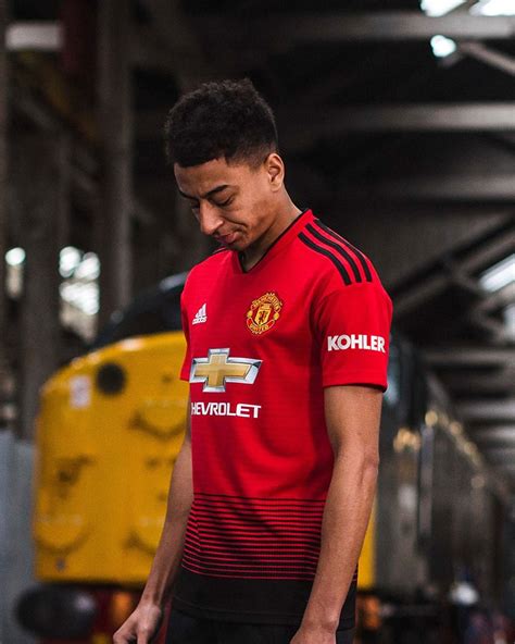 We are thrilled to become the official shirt partner of manchester united and that from july 2021. Manchester United 2018/19 adidas Home Kit - FOOTBALL FASHION.ORG