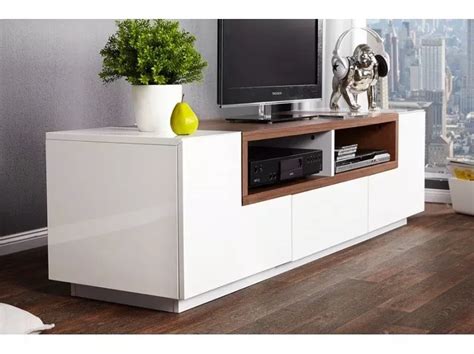 Mueble De Tv Ref Livo 30 En Madera Lacada Poliuretano Mercado Libre