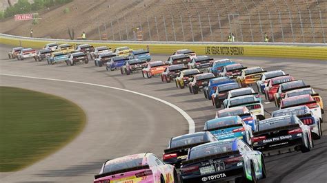Test your driving skills across 29 nascar sanctioned ovals, road courses, and the infamous dirt track, eldora speedway. LAS VEGAS! | NASCAR Heat 4 | Championship Season | Monster ...