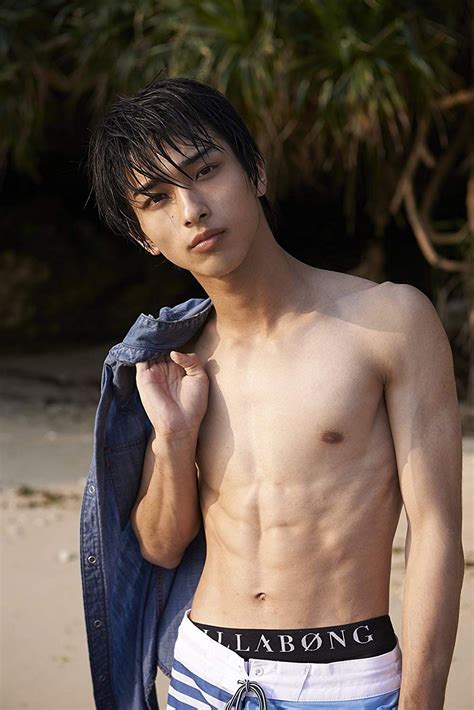 Pin By Mats On 横浜流星 Cute Japanese Guys Asian Male Model Cute