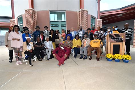 Dias Alumni Gather To Honor Schools History The Unionville Times
