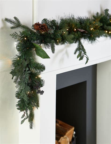 The Range Christmas Garlands Practical Home Skills