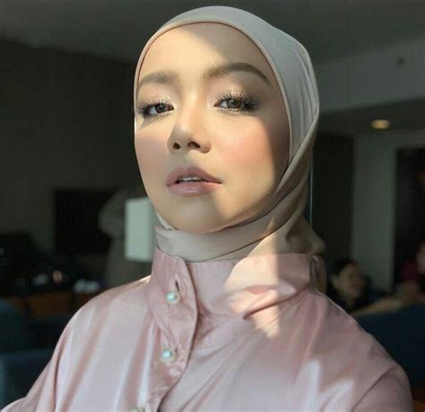 Siapa mira filzah sebelum popular 6 fakta mira filzah sebelum popular. Mira Filzah nyanyi Live dekat MeleT0P. Comel je ...