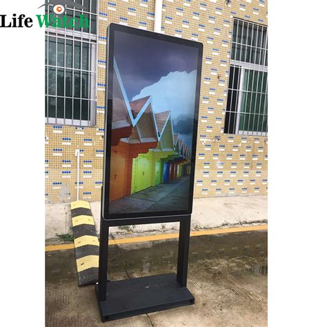 55 Inch Free Standing 2500 Nit Brightness Fanless Cooling System