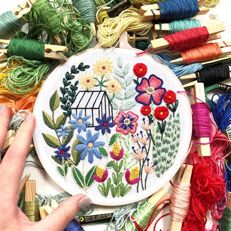 Rudi Blog: Modern Embroidery Designs Patterns