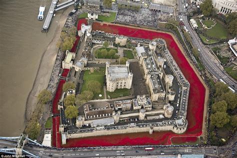 Volunteers start removing ceramic poppies from Tower of ...