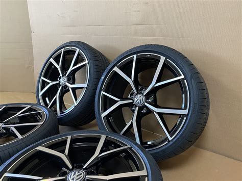 19 Inch Vw Golf 8 R Set Rims With New Tires 5h0601025am