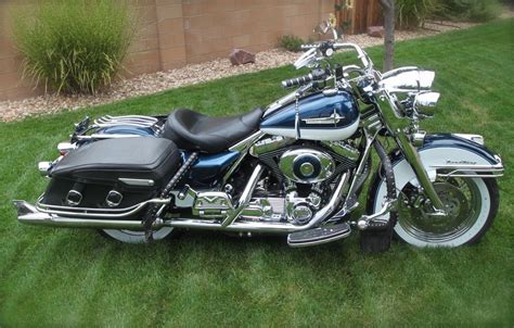 I had a street glide fairing on my bike,but always wanted a roadglide fairing so finally i got a hold of ryan kirkpatrick and. 2017 Road King Beach Bars - Harley Davidson Forums ...