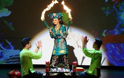 Tôi háo hức gặp gỡ những chân tình. Bộ VHTTDL tổ chức Liên hoan hát Văn, hát Chầu Văn toàn ...