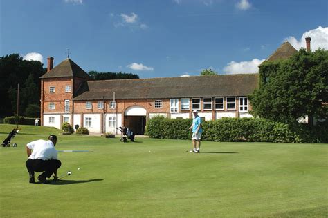 Cottesmore Golf and Country Club - Griffin Course | Golf Course in CRAWLEY | Golf Course Reviews 