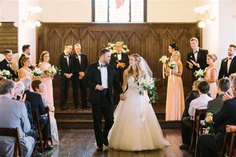 Make it memorable and fun with a dramatic grand entrance to the reception! 1001+ ideas for best songs to walk down the aisle to