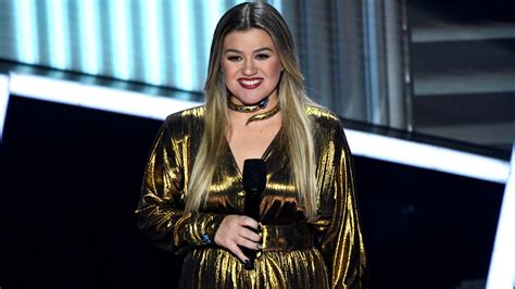 The Huge Honor Kelly Clarkson Will Receive In 2021