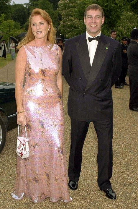 The reason prince andrew and ferguson got divorced. Duchess of York: Shamed Fergie is seeking bigger divorce ...