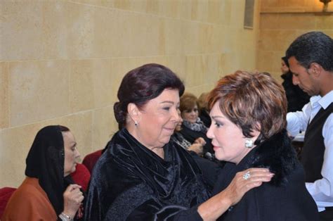 May 22, 2021 · رسالة مؤثرة من دلال عبد العزيز لـ سمير غانم: بالصور: انهيار رجاء الجداوي في عزاء شقيقتها وهؤلاء النجوم ...