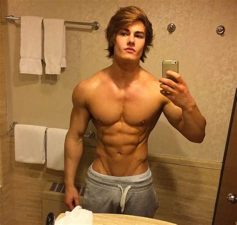 Jeff Seid Shows Off What 8 Years Of Serious Lifting Looks Like In New Transformation Pic