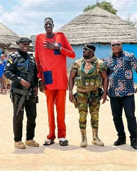 Meet The Tallest Man In Ghana Mr Njuku Jofson Jokes Etc Nigeria