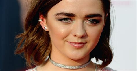 Is Maisie Williams Blue Hair Color Real It Totally Fits The Super