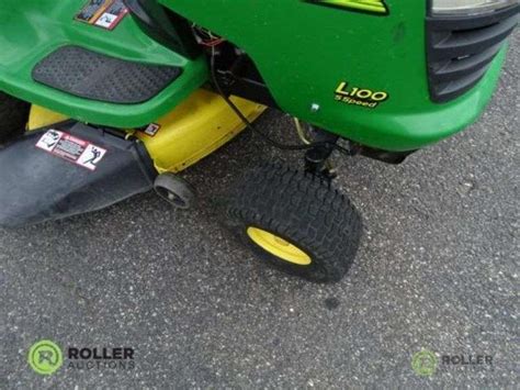 John Deere L100 Riding Mower With Briggs And Stratton Intek 17hp Gas