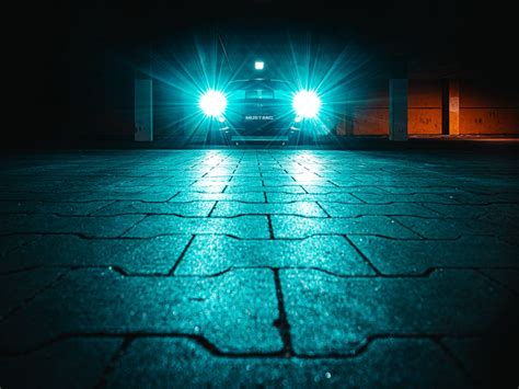 There are two types of headlights—low beam and high beam. Download wallpaper 1600x1200 car, headlights, light ...