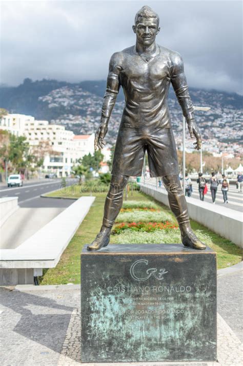 Cr7coin is a decentralized cryptocurrency just like bitcoin, built on the ethereum blockchain. Cristiano ronaldo statue editorial photography. Image of ...