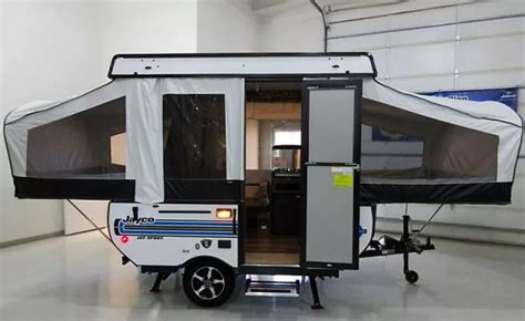 12 Best Small Travel Trailers With Bathrooms Mr Rv 2022