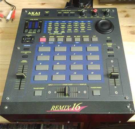 Akai Remix 16 Sampler Drum Machine Music Gear Dj Record