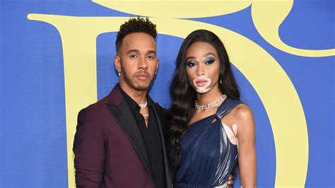 «wenn du heulst wie ein mädchen, mach ballett» kimis frau attackiert hamilton«wenn du heulst wie ein mädchen, mach ballett» ferrari vs. Lewis Hamilton: Seit 3 Monaten mit Model Winnie zusammen ...