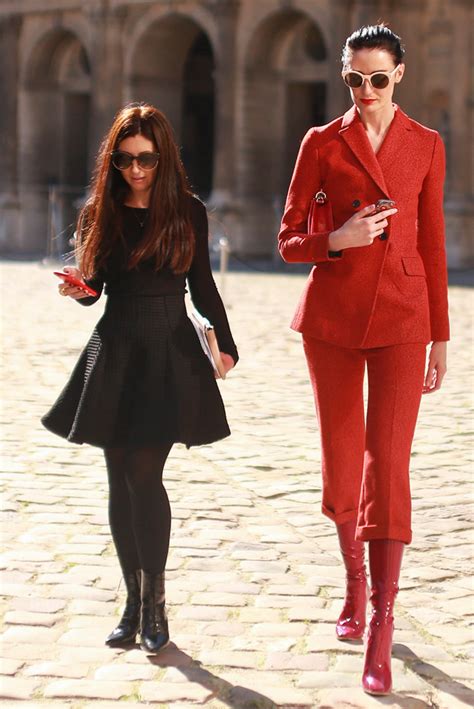 By now we should all know what to expect from the tropical disco records. Spring 2016 - #Street Style - Inside Fashion Week ...