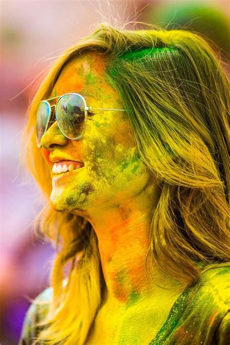 What Are The Dangerous Side Effects Of Holi Colours Let Shahnaz Husain