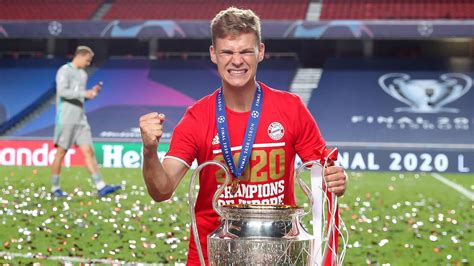 Per a report by az on tuesday, bayern munich's joshua kimmich announced that his girlfriend, lina meyer, is expecting. Joshua Kimmich Bayern-Star im Baby-Glück: Joshua... Shotoe