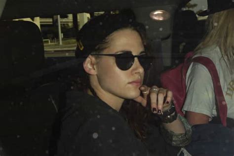 Kristen Stewart Paparazzi Pic The Hollywood Gossip