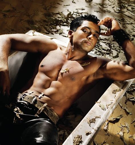Surya madistrindo adalah suatu unit usaha pt gudang garam.tbk yang bergerak di bidang penjualan dan pemasaran. Surya fans club: surya six pack photos