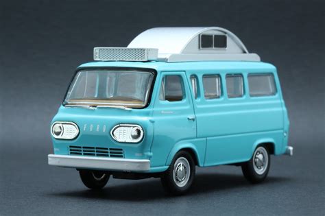 Diecast Hobbist 1965 Ford Econoline Camper Van