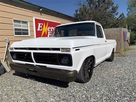 1975 Ford F100 Pickup White Rwd Automatic Classic Ford F100 1975 For Sale