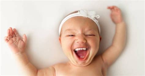 Photographer Adds Adult Teeth To Her Newborn Photos With Horrifyingly Hilarious Results Inner