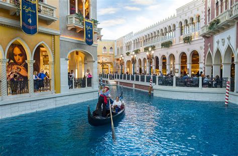 Venetian Gondola Rides Vegas 2022 Prices Tickets And Discounts
