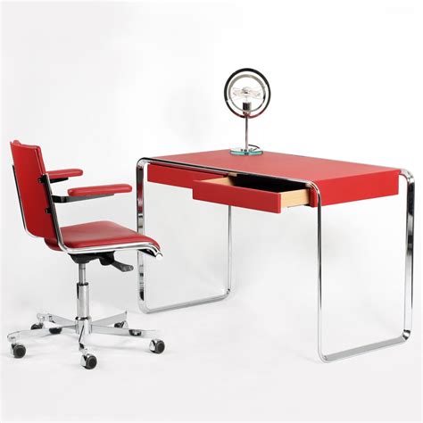 Hier ist alles an seinem platz! Tecta Oblique K 2 D Schreibtisch