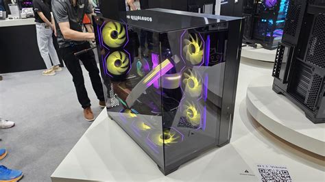 Lian Li Debuts Cases With Glass On Many Sides Case Fan With Screen