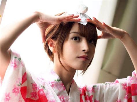 Profil Kana Momonogi Kumpulan Foto Hot Semibugil Dan Foto Bugil Jepang