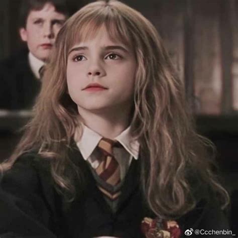 Emma Watson Age In Harry Potter 1 - Emma Watson | Harry potter hermione, Harry potter pictures, Hermione