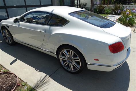 Being recently employed, i was looking for a car which gave economic mileage and wasn't too over the top. Bentley Continental Car Lease in Los Angeles
