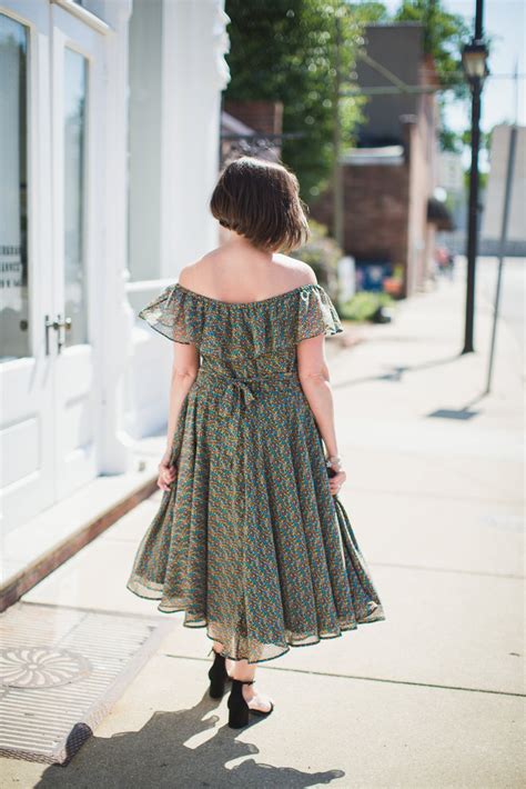 Classy And Sassy Dress In Micro Floral Print My Vintage Look