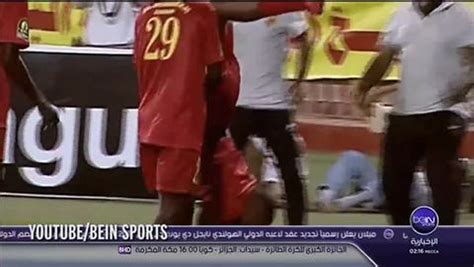 Sudanese Footballer Celebrates A Goal By Walking On His Hands Like An