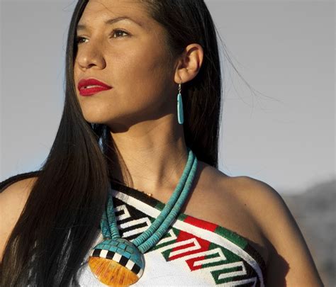 Goodbye Pocahontas Photos Reveal Todays True Native Americans Native American Beauty