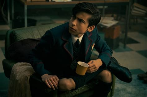 The Umbrella Academy What Does 5 Say To His Dad In Greek Popsugar
