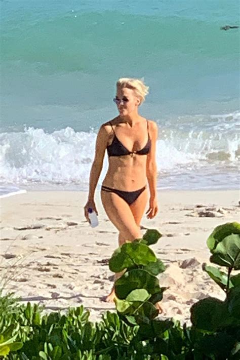 Megyn Kelly In Swimsuit