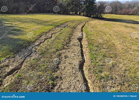 Landscape Destroy Soil Erosion Stock Photo Image Of Pasture Road